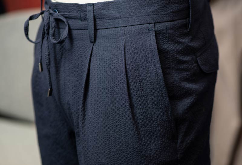 Pleasted drawstring trouser seersucker fabric